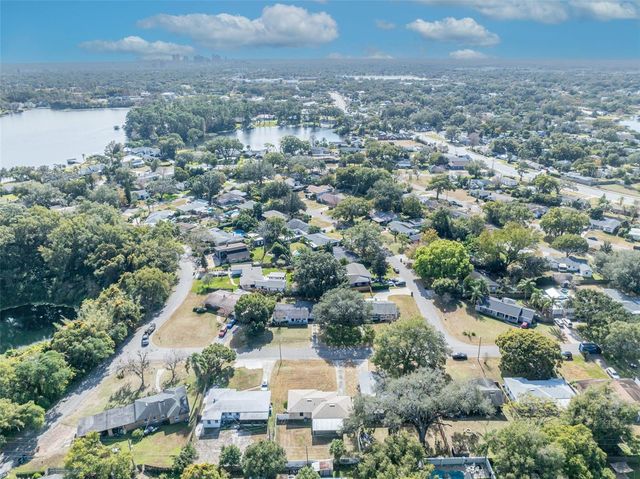 945 SHERRINGTON ROAD, Orlando, FL 32804