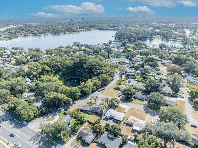 945 SHERRINGTON ROAD, Orlando, FL 32804