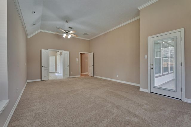 8969 Crighton Crossing Drive, Conroe, TX 77302