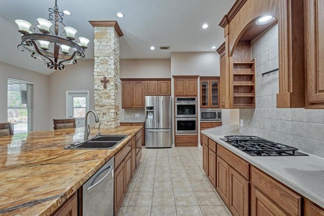 8969 Crighton Crossing Drive, Conroe, TX 77302