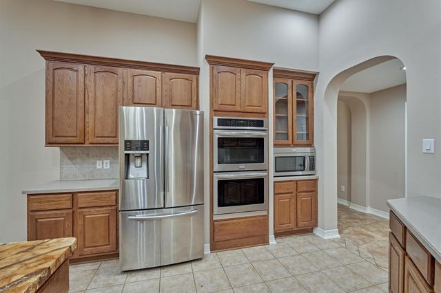 8969 Crighton Crossing Drive, Conroe, TX 77302