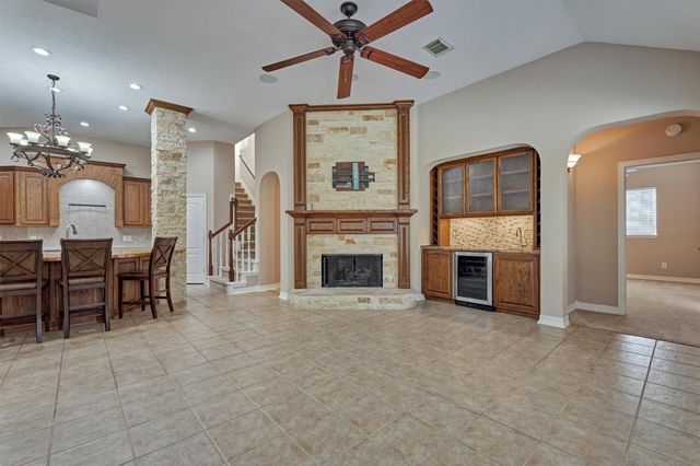 8969 Crighton Crossing Drive, Conroe, TX 77302