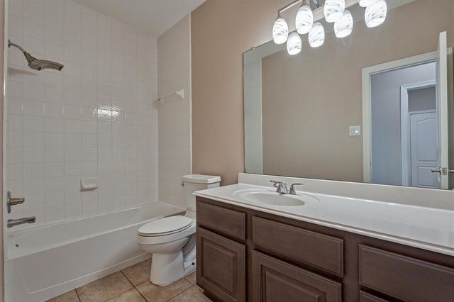 8969 Crighton Crossing Drive, Conroe, TX 77302