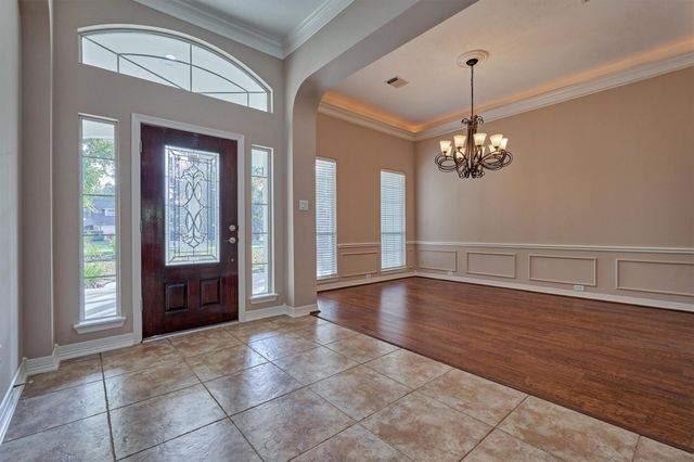 8969 Crighton Crossing Drive, Conroe, TX 77302