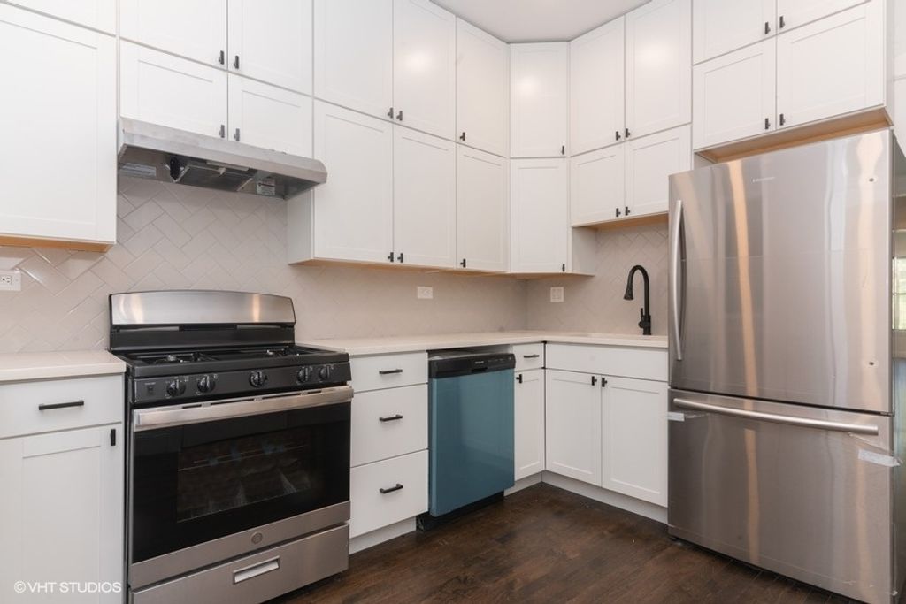 2843 W Fletcher Street, Chicago, IL 60618 — photo 4