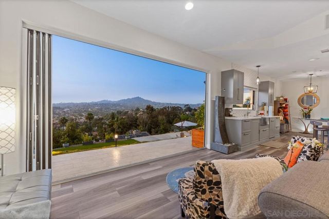 9420 Crest Drive, Spring Valley, CA 91977