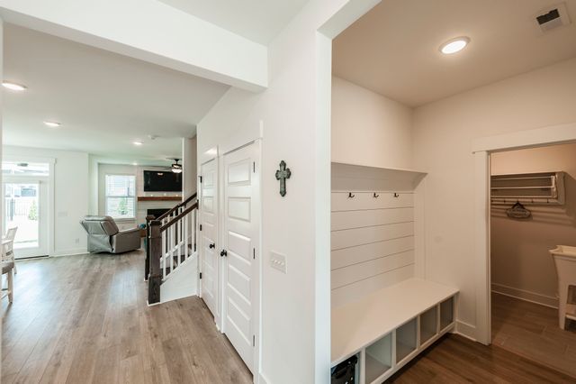 375 Turfway Park, Gallatin, TN 37066