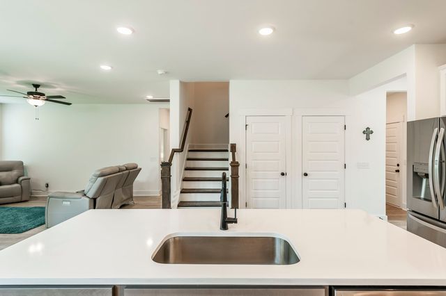 375 Turfway Park, Gallatin, TN 37066