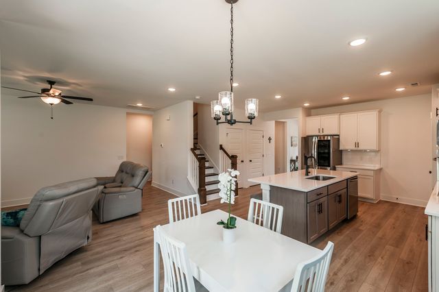 375 Turfway Park, Gallatin, TN 37066