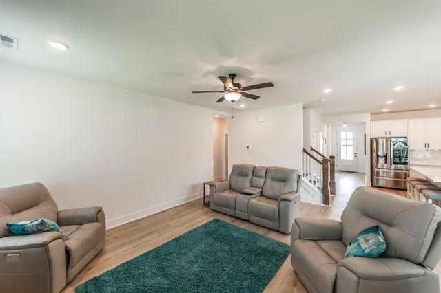 375 Turfway Park, Gallatin, TN 37066