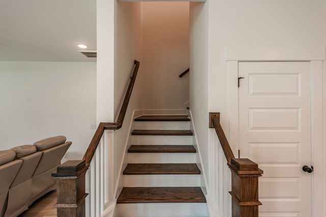 375 Turfway Park, Gallatin, TN 37066