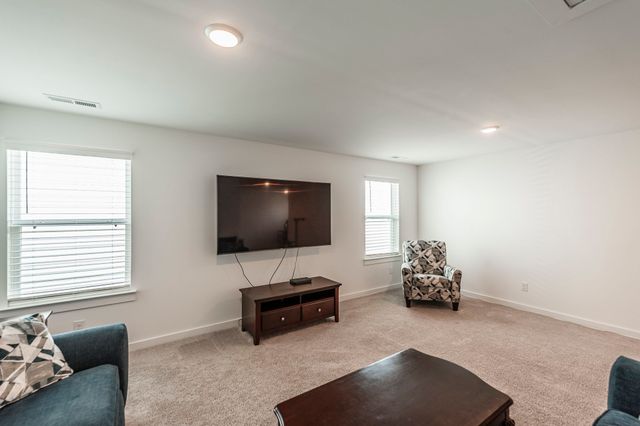 375 Turfway Park, Gallatin, TN 37066