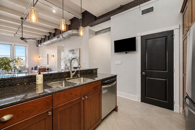 415 22nd Street 3D, Galveston, TX 77550