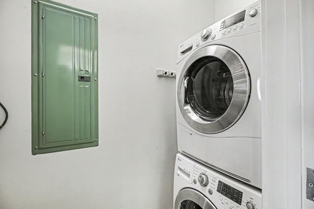 415 22nd Street 3D, Galveston, TX 77550