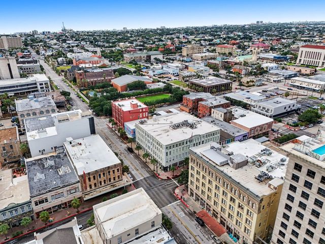 415 22nd Street 3D, Galveston, TX 77550