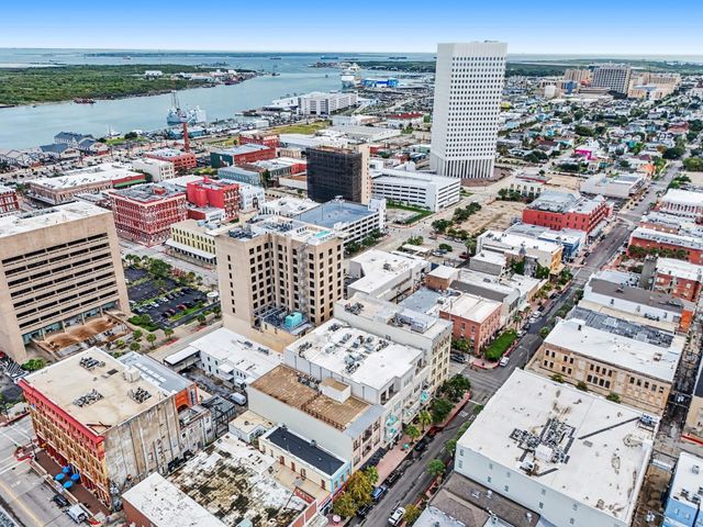 415 22nd Street 3D, Galveston, TX 77550