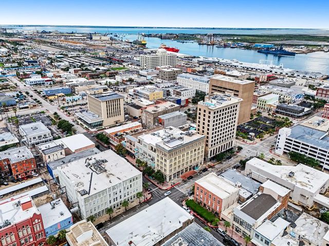 415 22nd Street 3D, Galveston, TX 77550