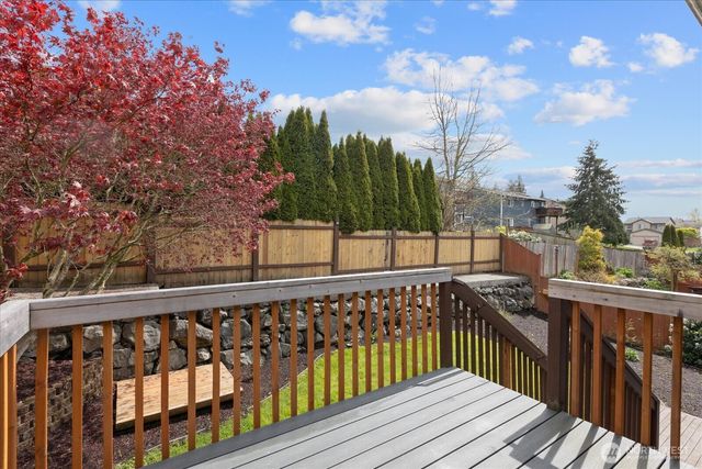 5515 78th Avenue NE, Marysville, WA 98270