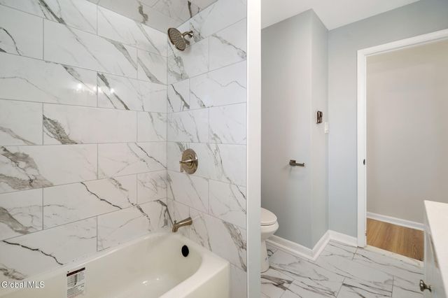 27 Grieme Avenue, Amsterdam, NY 12010