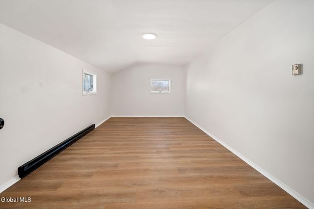 27 Grieme Avenue, Amsterdam, NY 12010