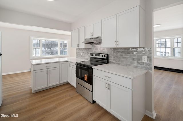 27 Grieme Avenue, Amsterdam, NY 12010