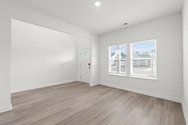 8208 Essence Dr., Longs, SC 29568