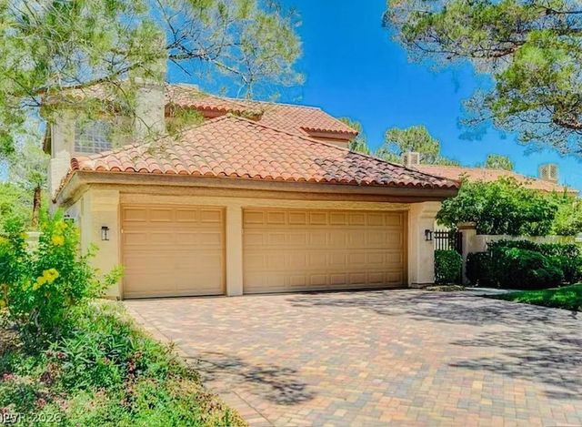 7988 Pinnacle Peak Avenue, Las Vegas, NV 89113