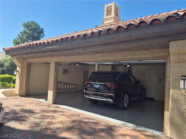 7988 Pinnacle Peak Avenue, Las Vegas, NV 89113