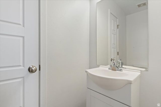 15134 S WHITE HART LN, Bluffdale, UT 84065
