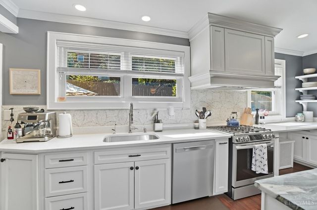 745 Avon Fields Lane, Cincinnati, OH 45229