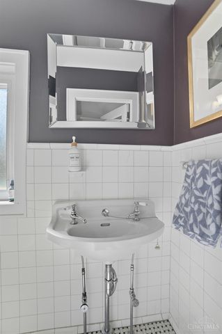 745 Avon Fields Lane, Cincinnati, OH 45229