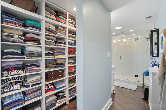 745 Avon Fields Lane, Cincinnati, OH 45229