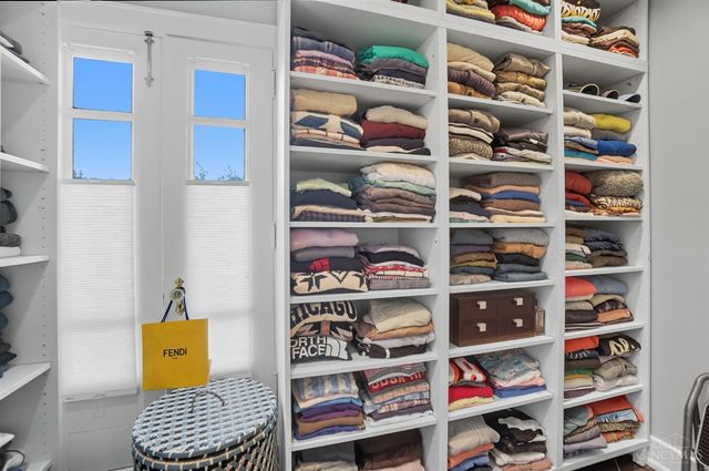 745 Avon Fields Lane, Cincinnati, OH 45229