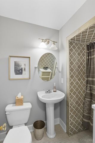 745 Avon Fields Lane, Cincinnati, OH 45229