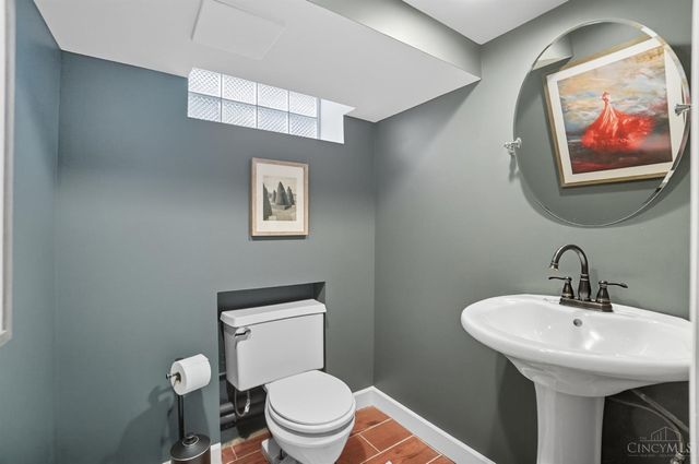 745 Avon Fields Lane, Cincinnati, OH 45229