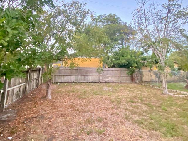 141 NW 10th Street, Pompano Beach, FL 33060