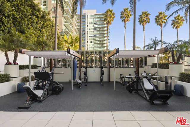 13700 Marina Pointe Drive 314, Marina Del Rey, CA 90292