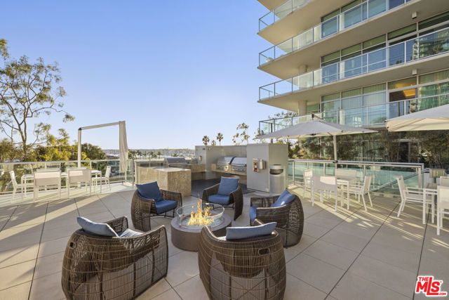 13700 Marina Pointe Drive 314, Marina Del Rey, CA 90292