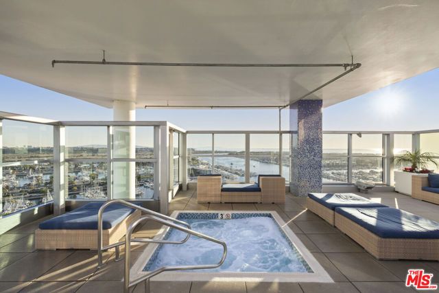 13700 Marina Pointe Drive 314, Marina Del Rey, CA 90292