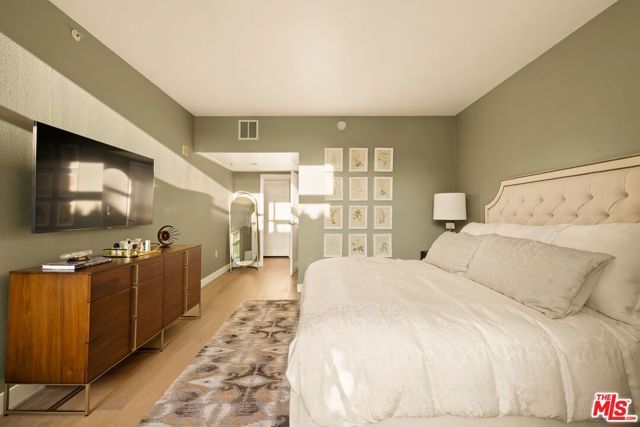 13700 Marina Pointe Drive 314, Marina Del Rey, CA 90292