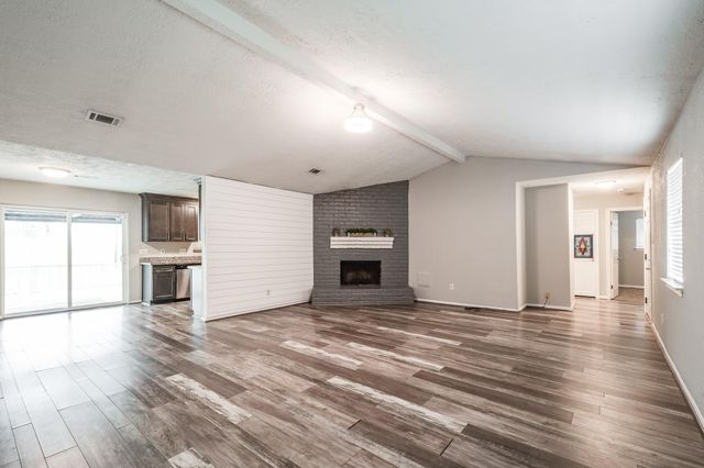 318 Blue Tail Drive, Houston, TX 77336