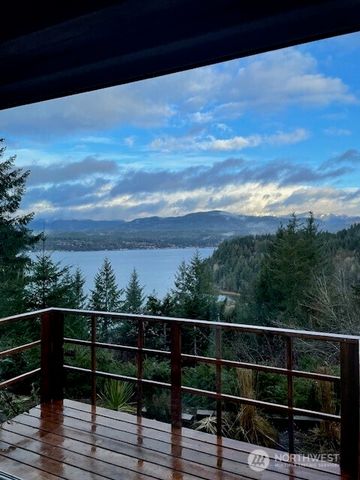251 NE Yew Tree Lane, Tahuya, WA 98588