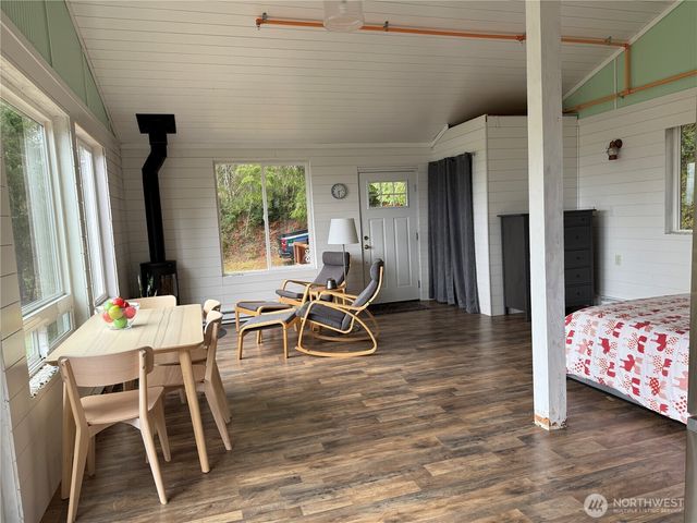 251 NE Yew Tree Lane, Tahuya, WA 98588