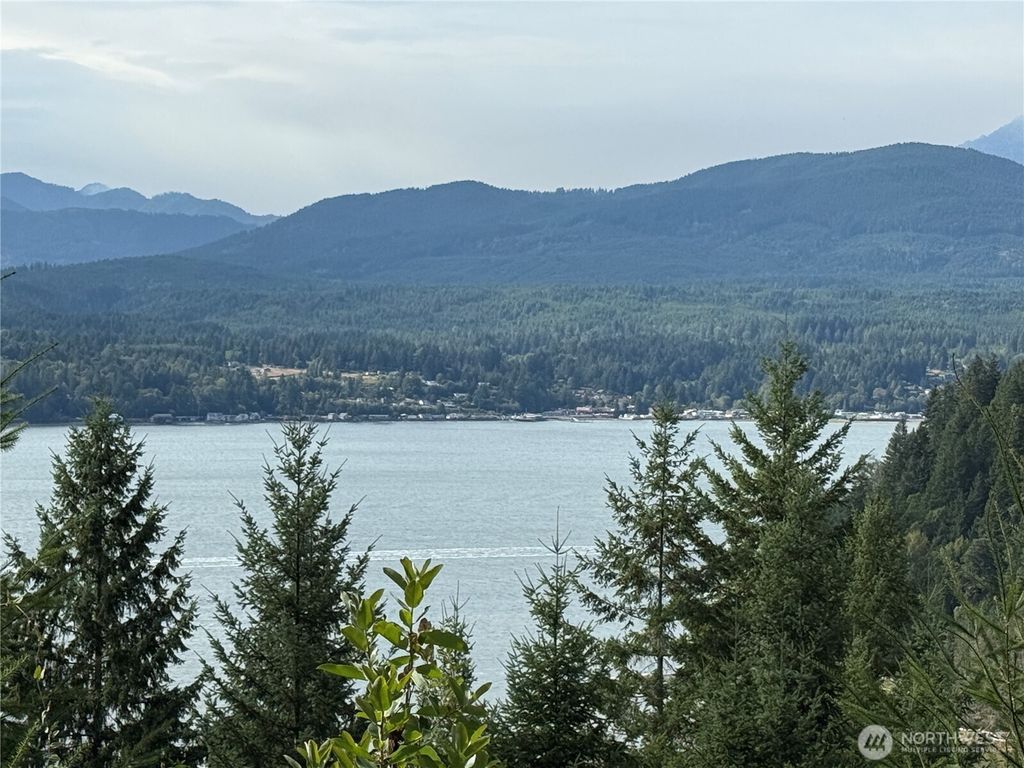 251 NE Yew Tree Lane, Tahuya, WA 98588