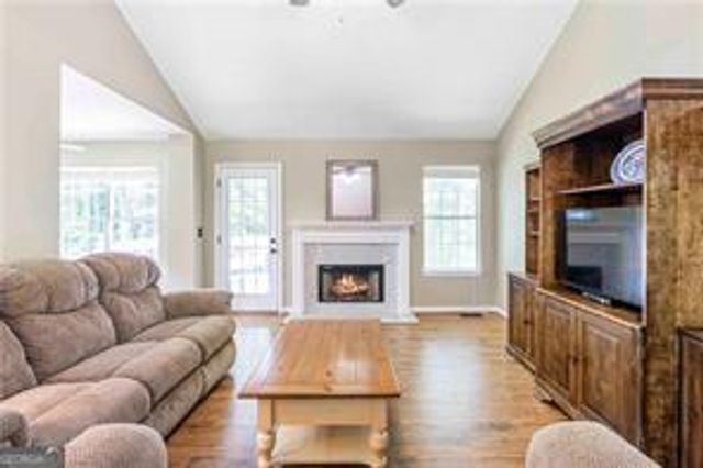 7825 Silversmith Court, Cumming, GA 30028