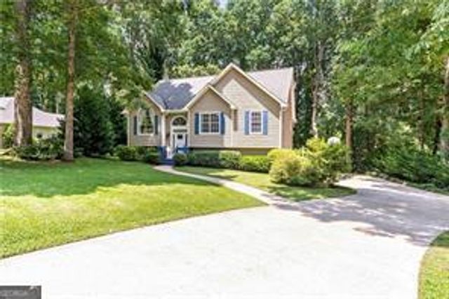 7825 Silversmith Court, Cumming, GA 30028