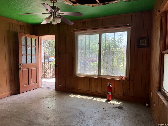 3719 W HOUSTON ST, San Antonio, TX 78207