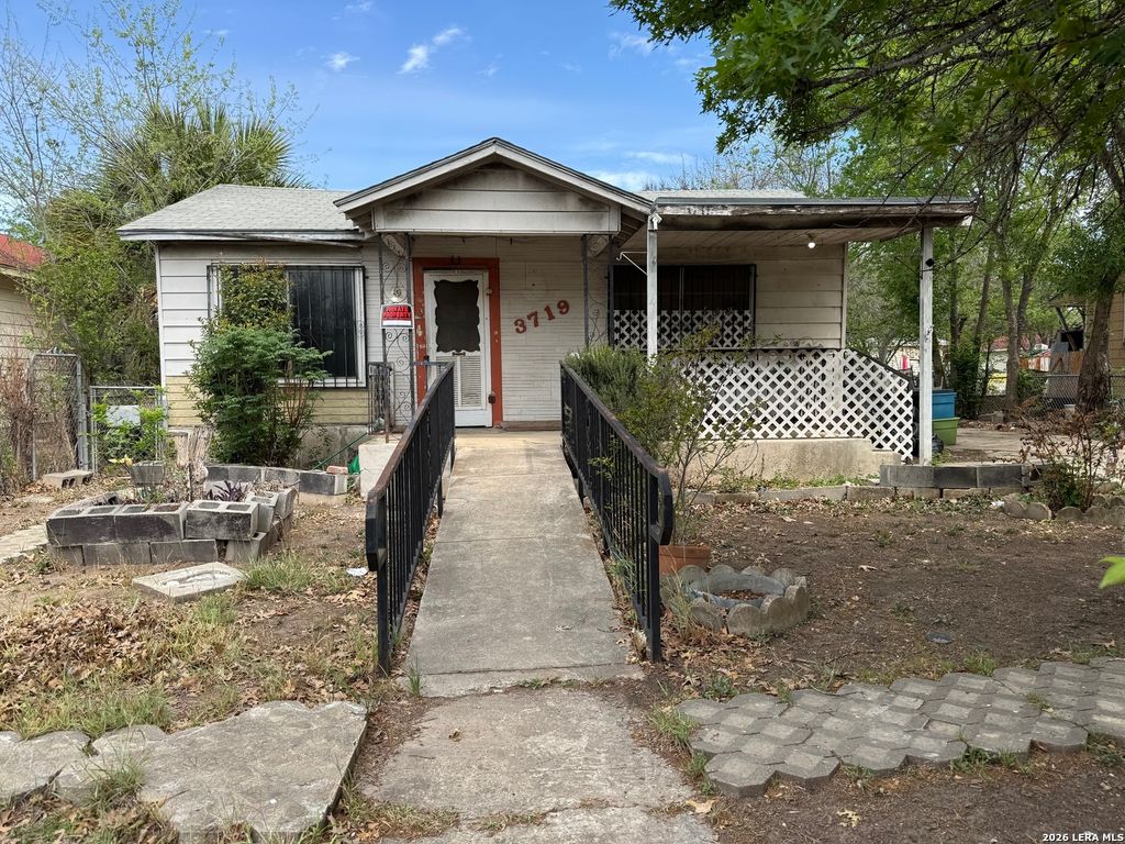 3719 W HOUSTON ST, San Antonio, TX 78207