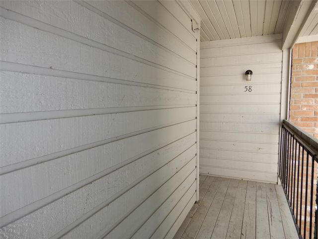 17401 Red Oak Drive 58, Houston, TX 77090