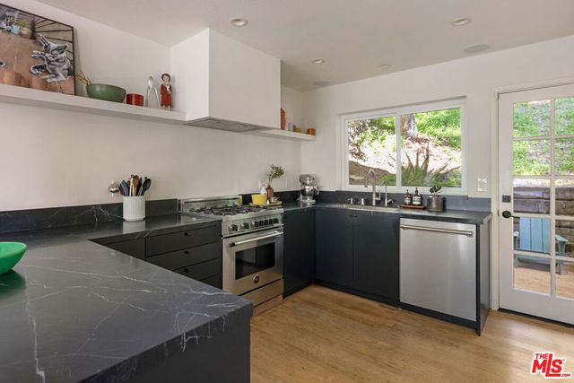 3654 Lavell Drive, Los Angeles, CA 90065